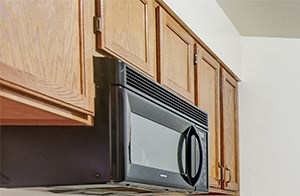 One Bedroom Apartment Style Kitchen at Lake Oaks Apartments